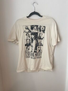 Taylor Swift Eras Tour T-Shirt Cream Graphic Tee Concert Merch Size M